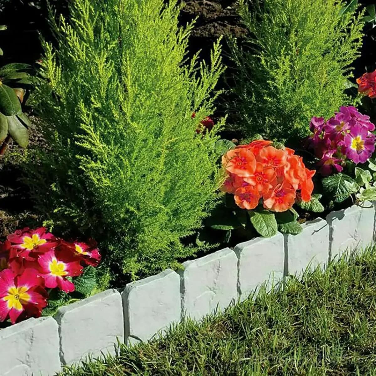 Interlocking Stone-Effect Garden Edging - View 3